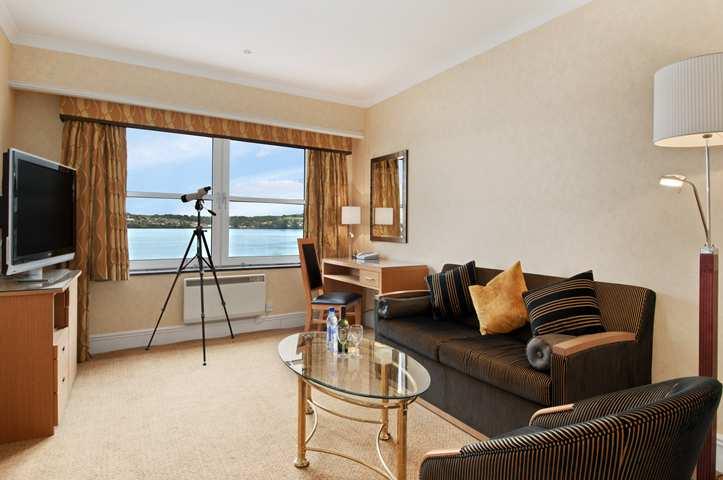 Hilton Dundee Hotel Room photo